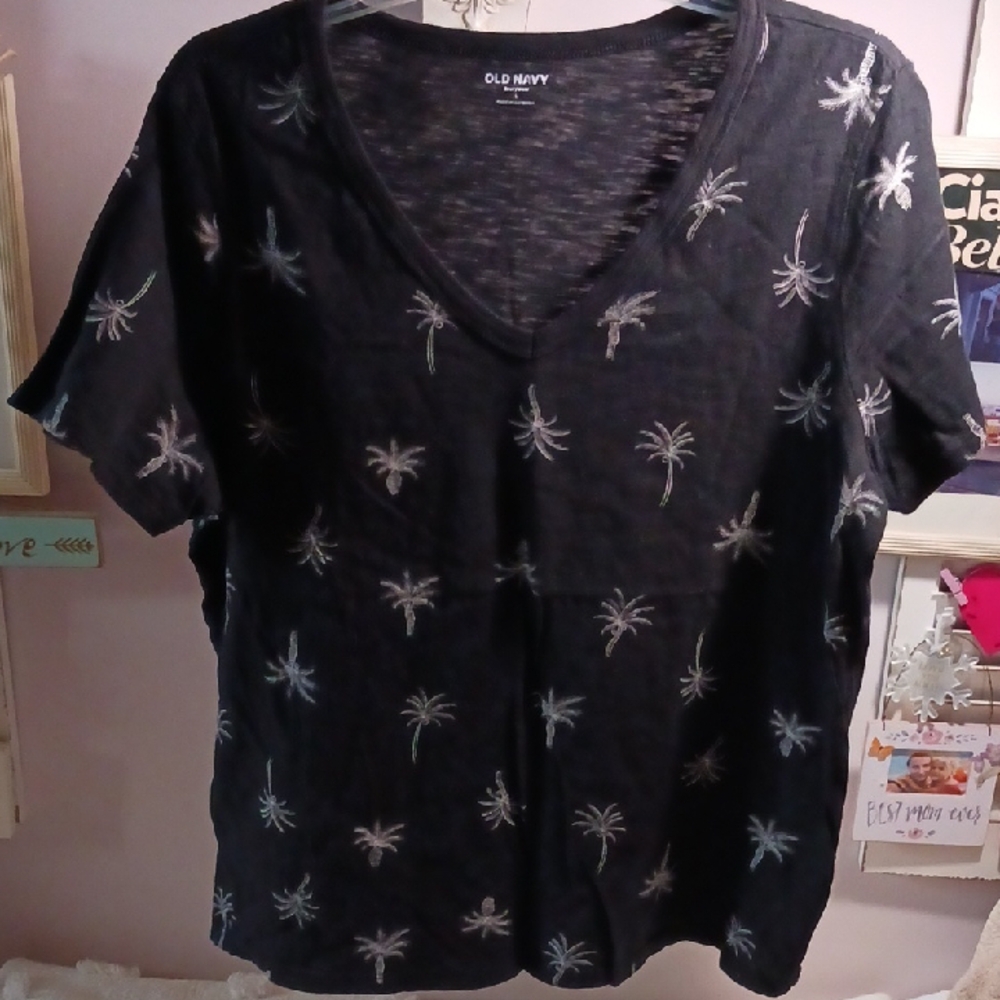 Old Navy ⚜️ Black Tropical Palm Tree Design V-Neck Top  L 🌴⚜️🌴⚜️🌴⚜️🌴⚜️🌴
